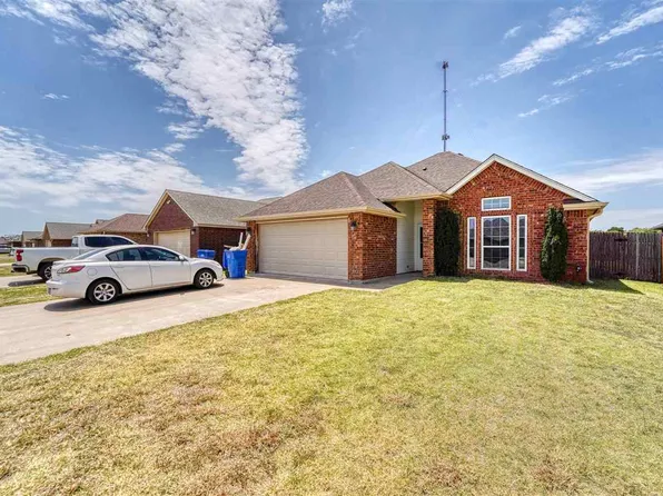 416 NW Granite Ave, Cache, OK 73527