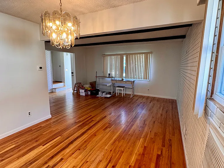 486 Ramona Ave — Photo 5