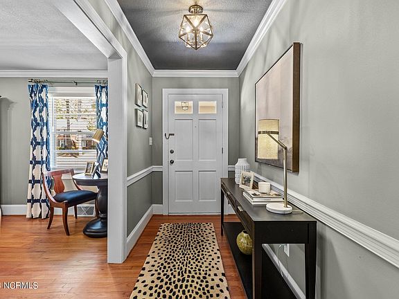 4th image of 1722 Knollwood Drive