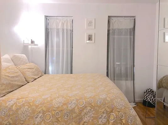 Rented by REAL New York | media 16