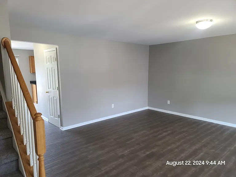 370 Viewpoint Way — Photo 5