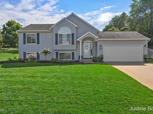 1675 Nelson Ct, Dorr, MI 49323