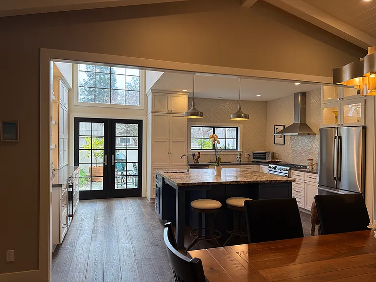 18507 Wellesley Ct — Photo 6