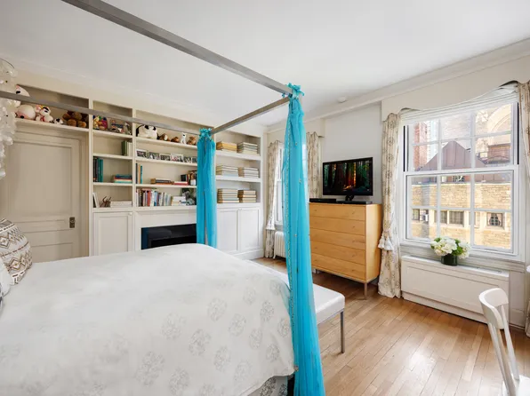 137 East 66th Street image 12 of 17