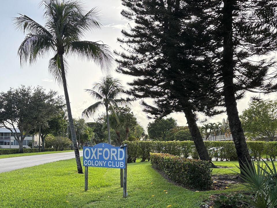 1st image of 209 OXFORD 200