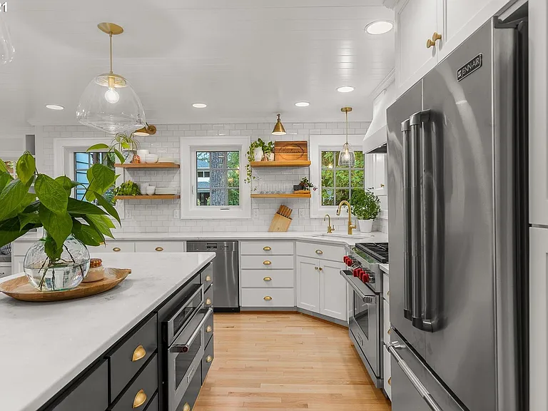 3155 Upper Dr — Photo 6