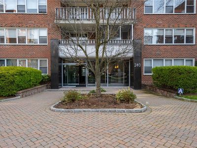 240 Garth Rd APT 1C2, Scarsdale, NY, 10583