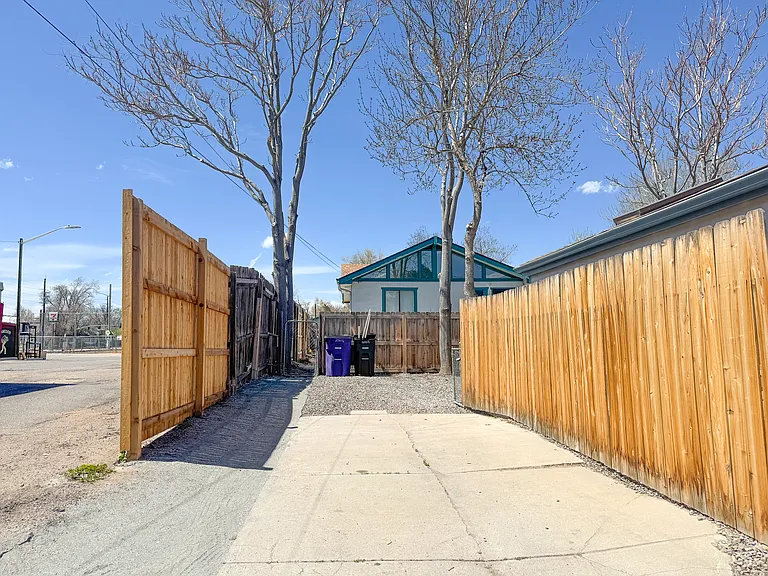 2070 1/2 S Gilpin St — Photo 13