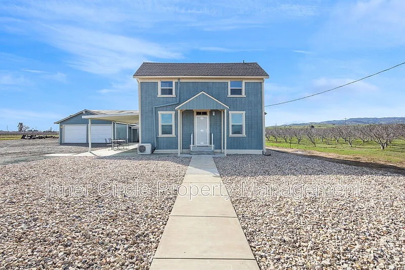 2 bed, 2.0 bath, 1727 sqft, $3,250 — Photo 1