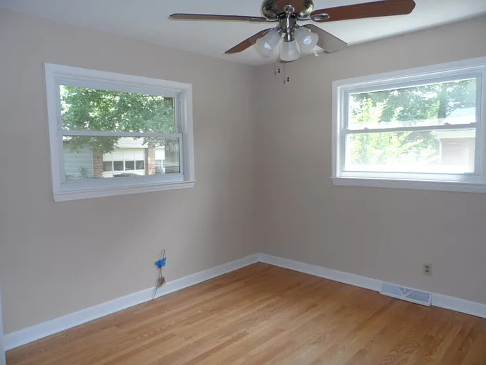 4712 Stafford Dr — Photo 10
