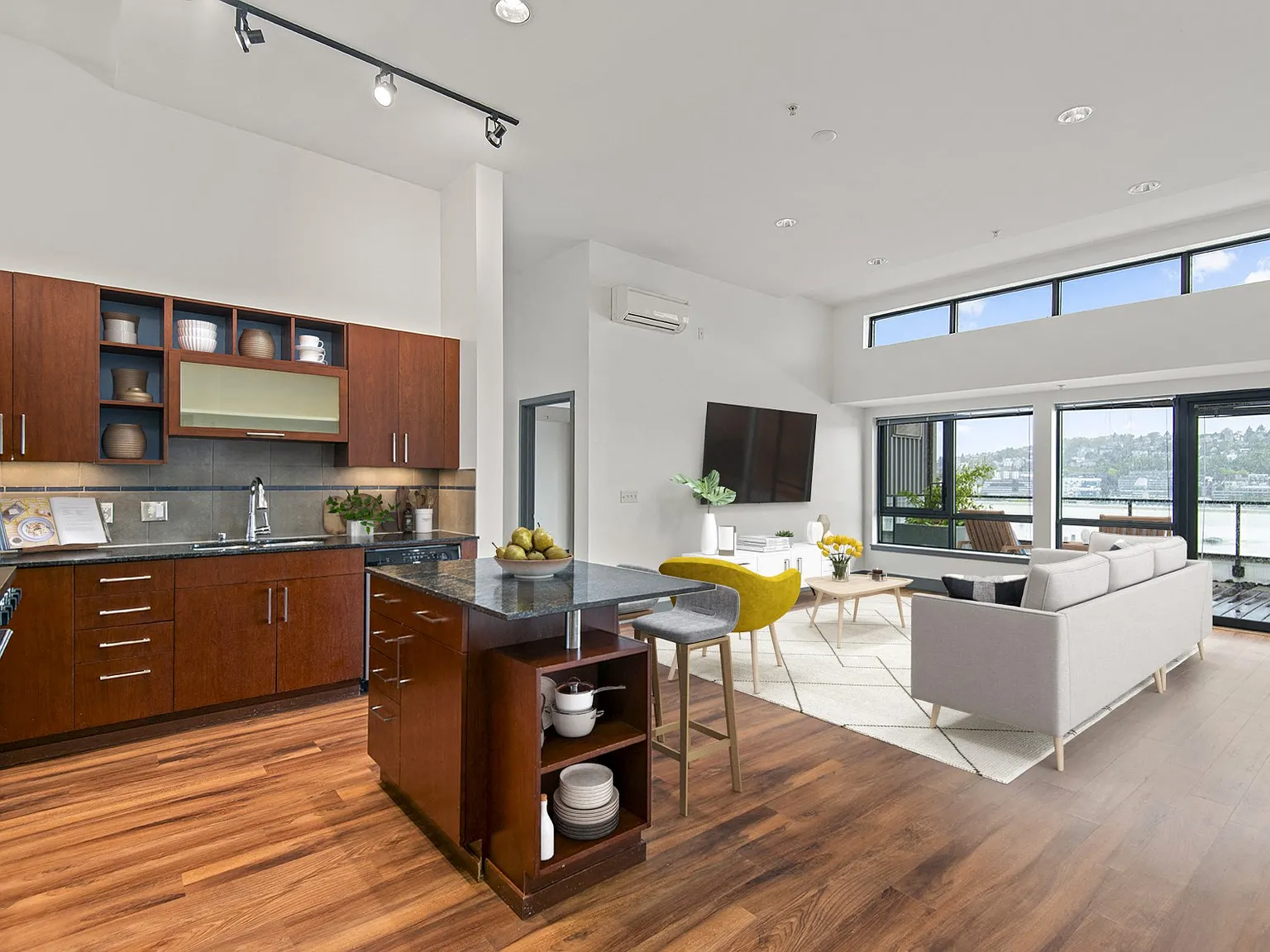 Equinox Apartments — Photo 4