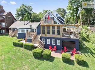 24 Beach Dr, Lake Tapawingo, MO 64015