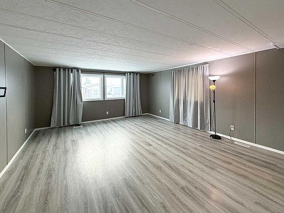 5th image of 5103 61st Ave #31