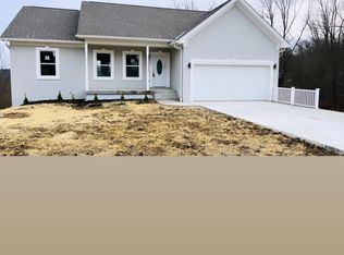5811 Pine Mountain Dr, Louisville, KY