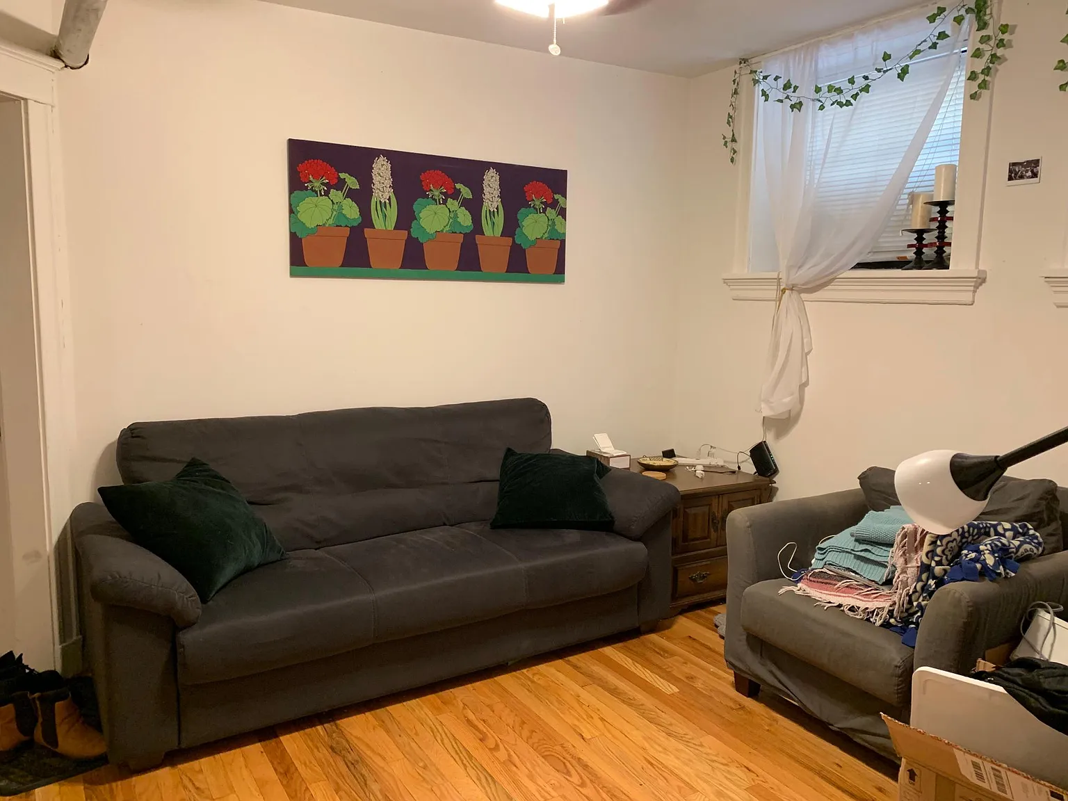 2 bed, 900 sqft, $2,100 — Photo 1