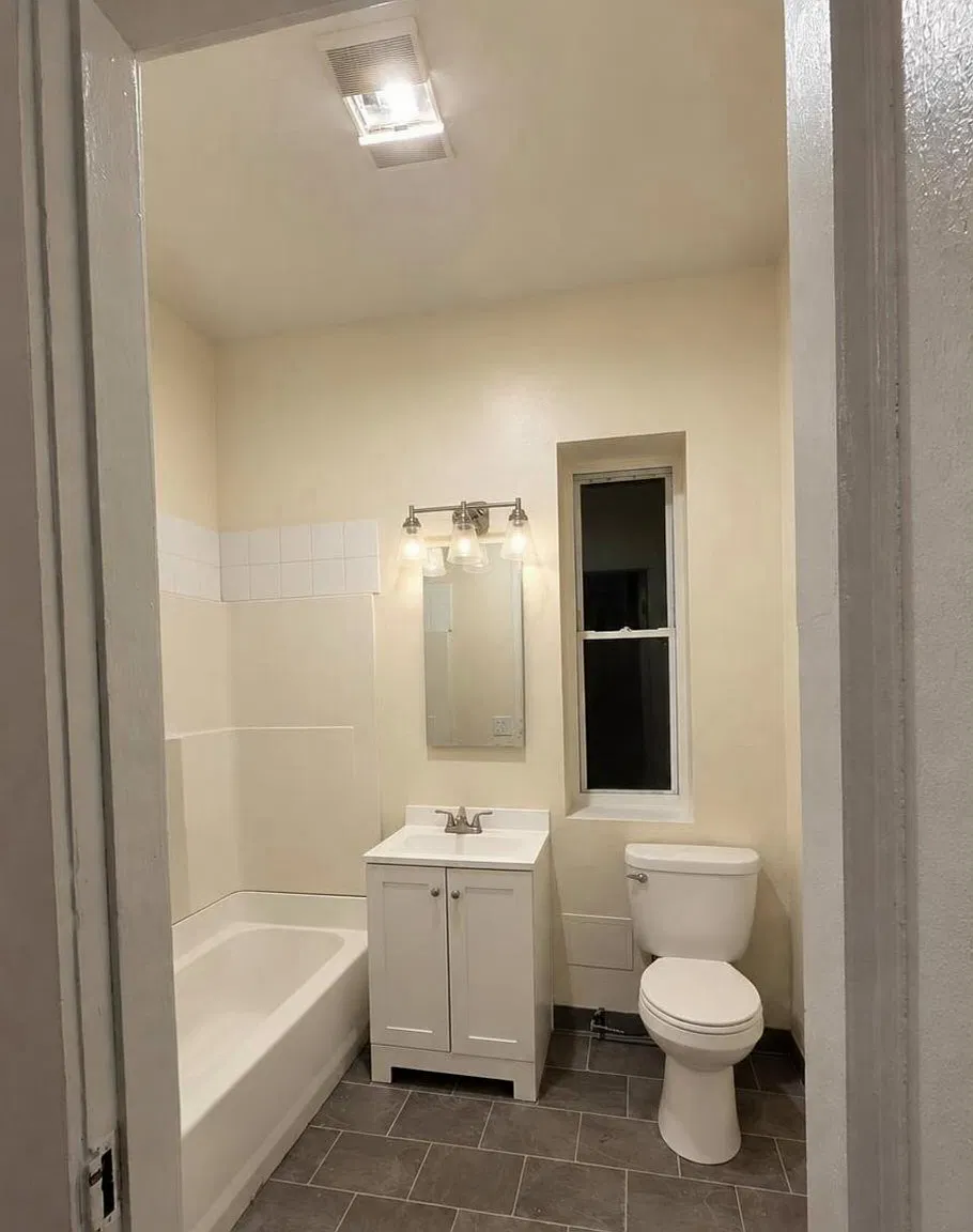 2 bed, 1100 sqft, $2,850 — Photo 3