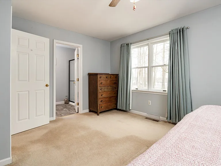 8953 Treesdale Dr — Photo 22