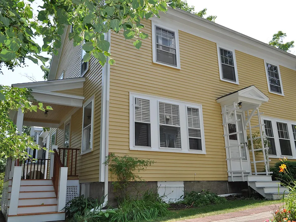 222 Miller Ave