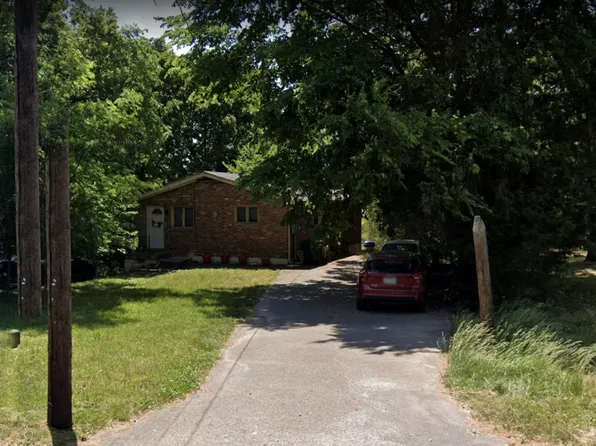 946 Greenwood Ave, Clarksville, TN 37040