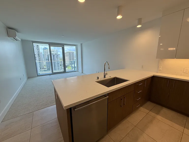 629 Keeaumoku St #1205 — Photo 1