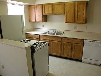3rd image of 1451 Worthington St APT F