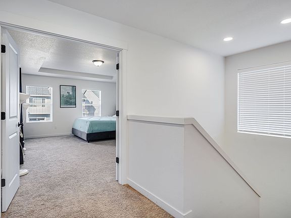 5th image of 3021 S Jasper Dr