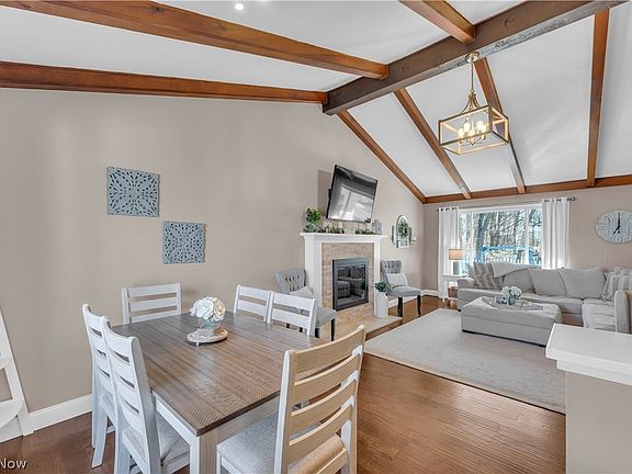 4th image of 27015 Kennedy Ridge Ext