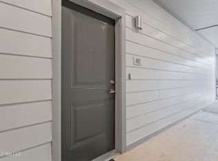 2501 Bienville Blvd #412, Ocean Springs, MS 39564