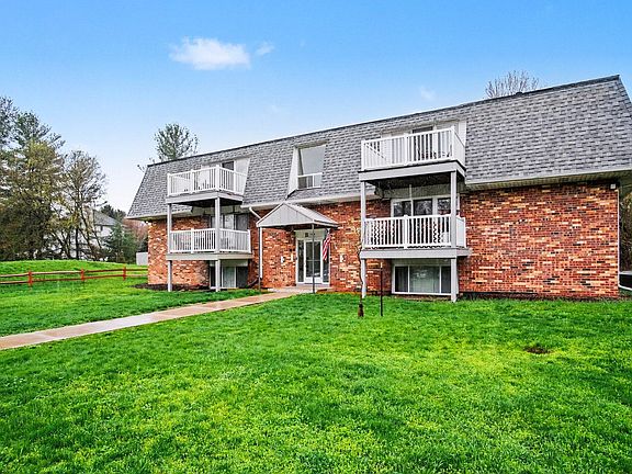 3rd image of 6712 Cascade Rd SE #15