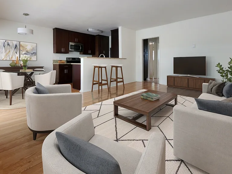 1850 Greenfield Ave #12 — Photo 4
