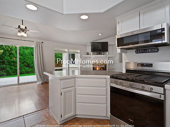 5th image of 20534 SW Trails End Dr