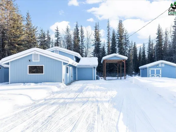 4951 Adonis Ave, North Pole, AK 99705