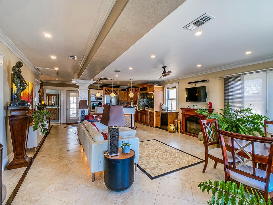 1st image of 1605 Ocean Dr #U