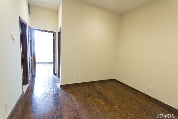 2nd image of 959 Wyckoff Ave