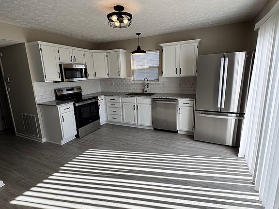 2nd image of 6143 Patoka Lake Dr