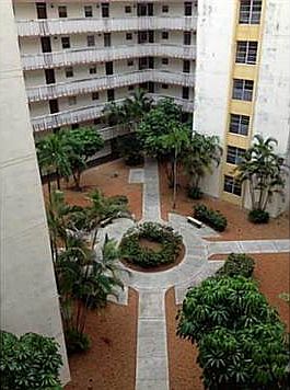 2nd image of 15600 NW 7th Ave APT 620