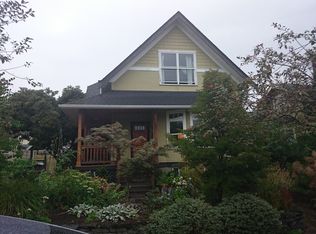 604 N 45th St, Seattle, WA 98103