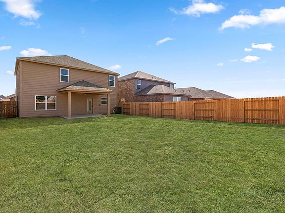2nd image of 10807 Hickory Ln