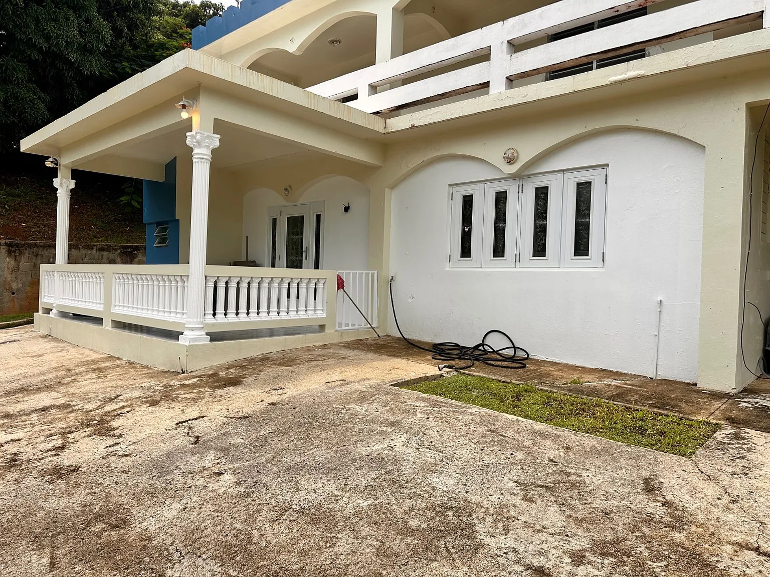 3 bed, 2.0 bath, $900 — Photo 2