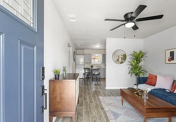 4th image of 210 Merida St APT 2
