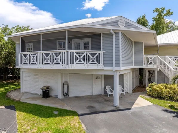 950 Moody Rd APT 124, North Fort Myers, FL 33903