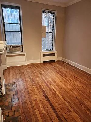 Rented by Sandra Greer Real Estate | media 12