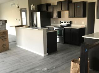 318 Larson Dr, Huxley, IA 50124