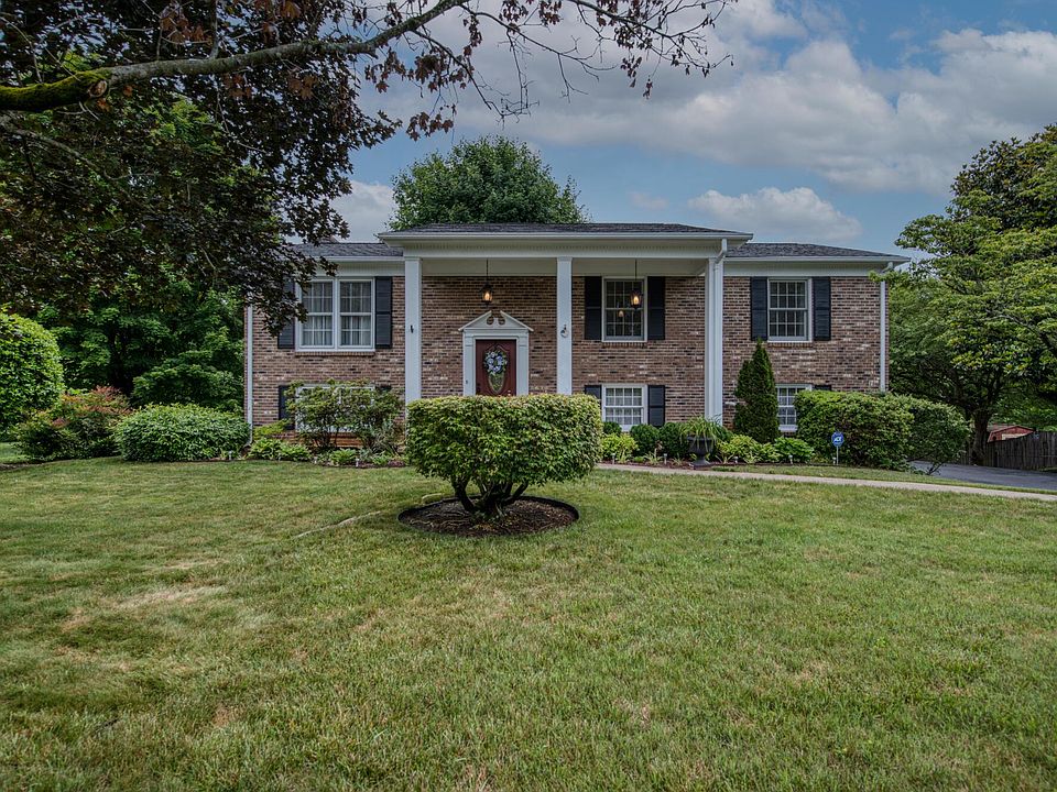 1st image of 43 Independence Dr