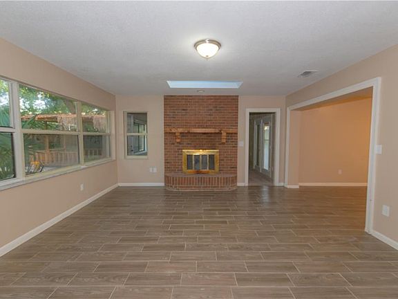 4th image of 104 Marcy Blvd