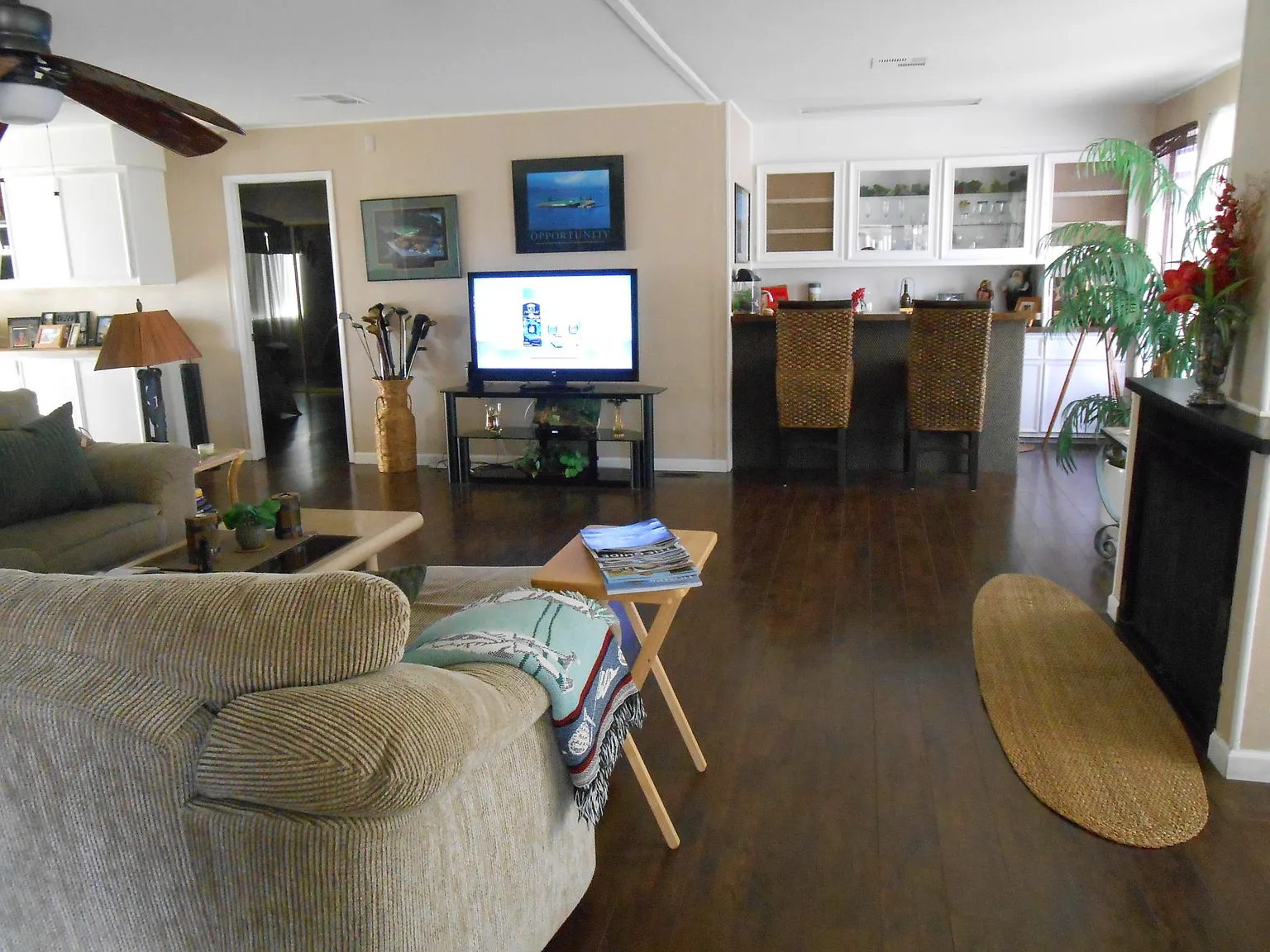 3 bed, 1740 sqft, $2,500 — Photo 4
