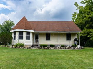 510 Demode Rd, Holly, MI 48442