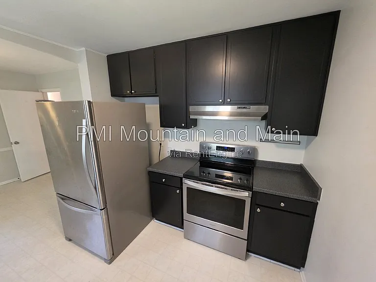 4 Erwin Dr — Photo 13
