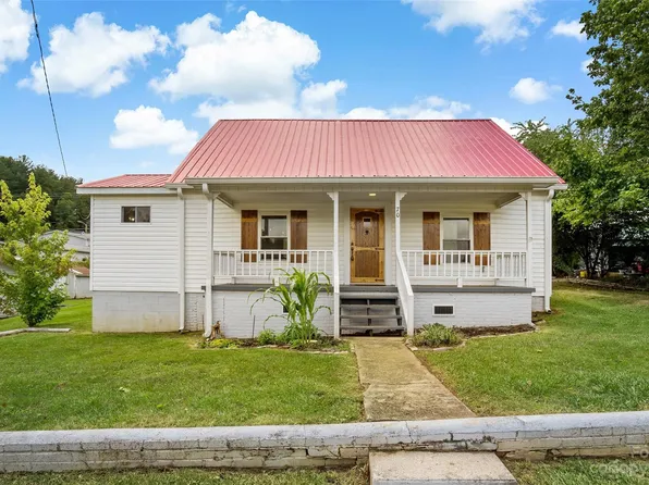 70 W 4th St, Marion, NC 28752