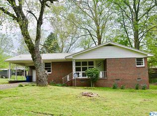 226 12th St NW, Arab, AL 35016